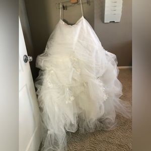Tulle wedding skirt with cage underneath